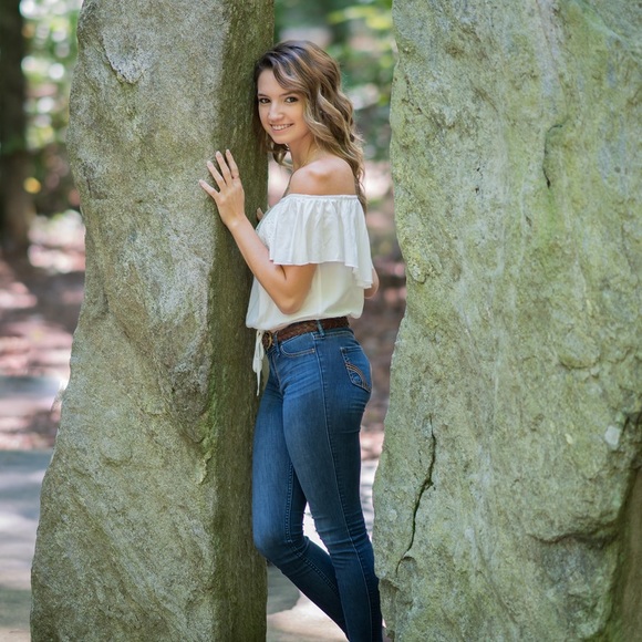 Meet your Posher, Abby - Picture 1 of 1